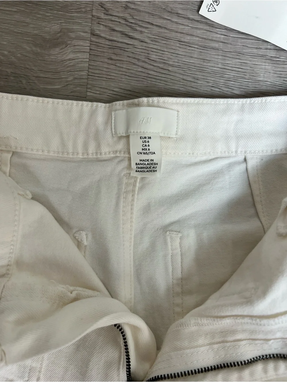 H&M Cream High-Rise Straight Jeans - Picture 2 of 4
